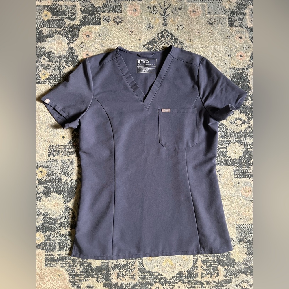 Figs Women's V-Neck Scrub Top in Navy